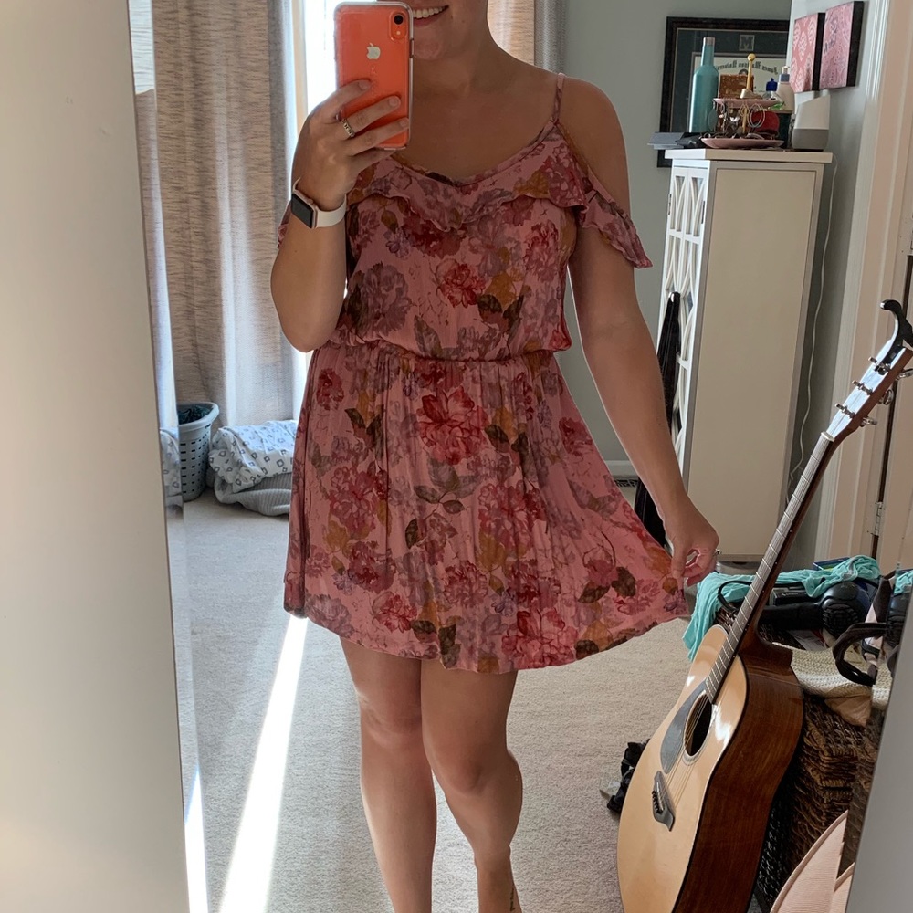 Pink floral sundress, cute sleeves